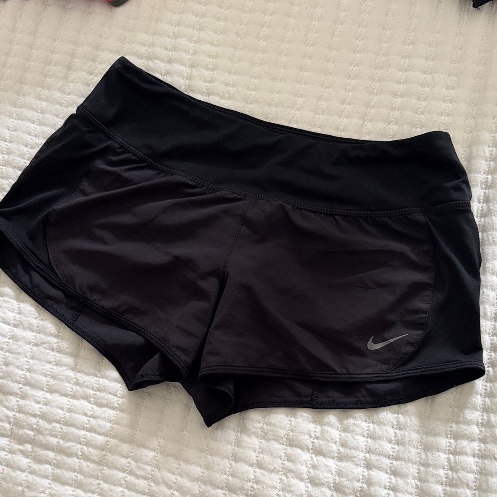 Nike Women's Black Athletic Shorts - S